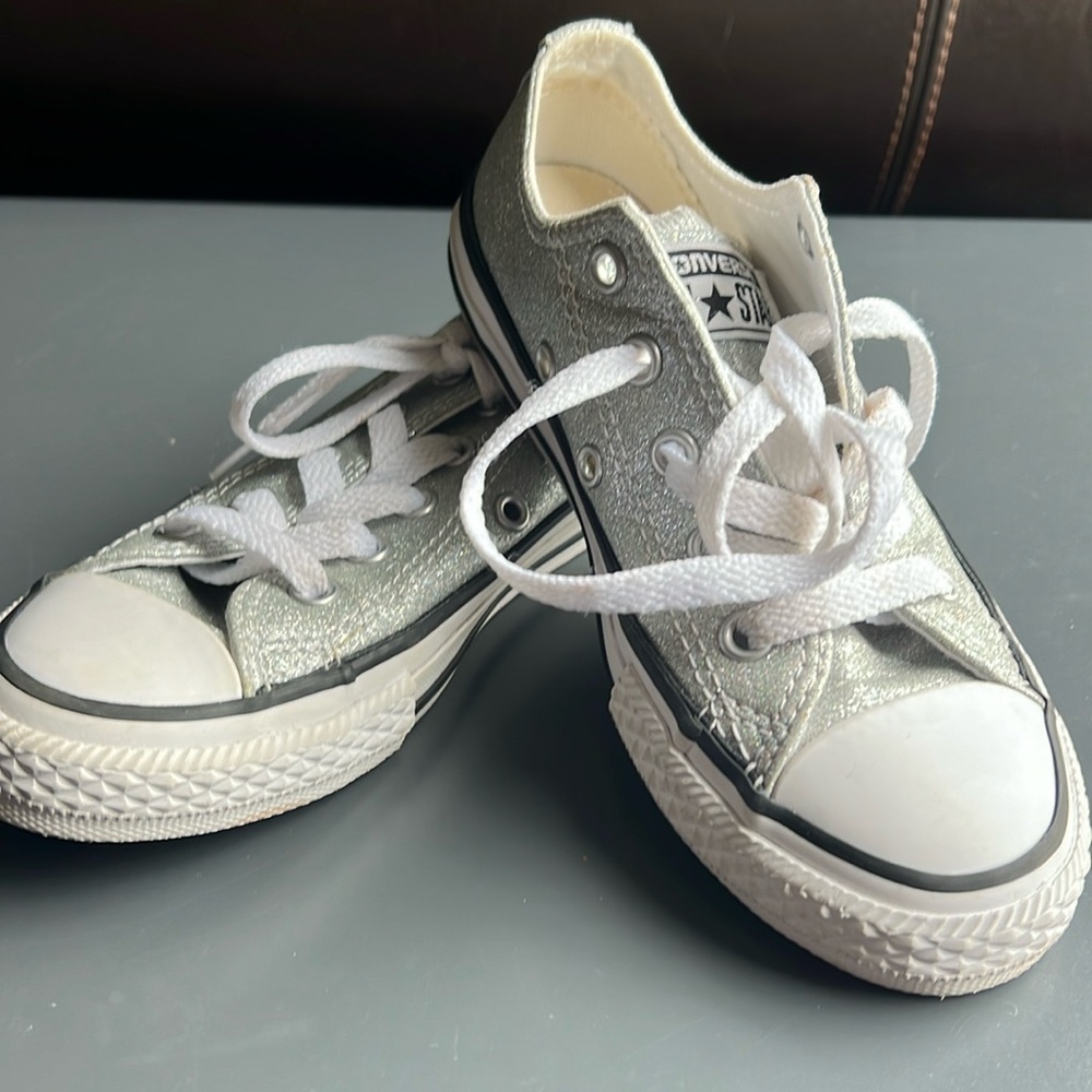 Converse Chuck Taylor Glittery Silver Girls Sz 12 EUC